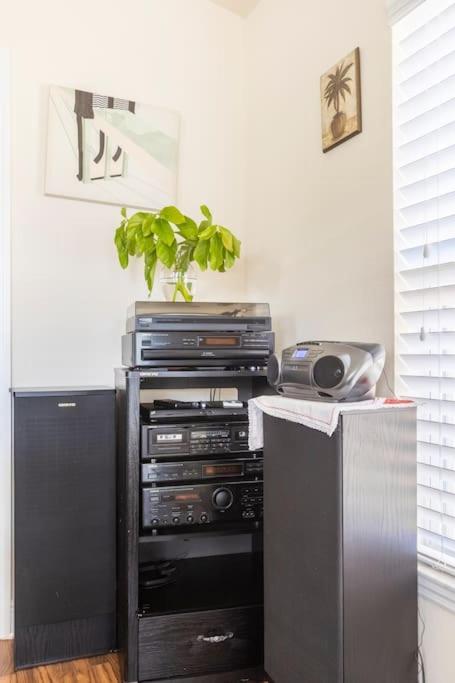 West Melbourne Hidden Gem Hideaway Homely מראה חיצוני תמונה
