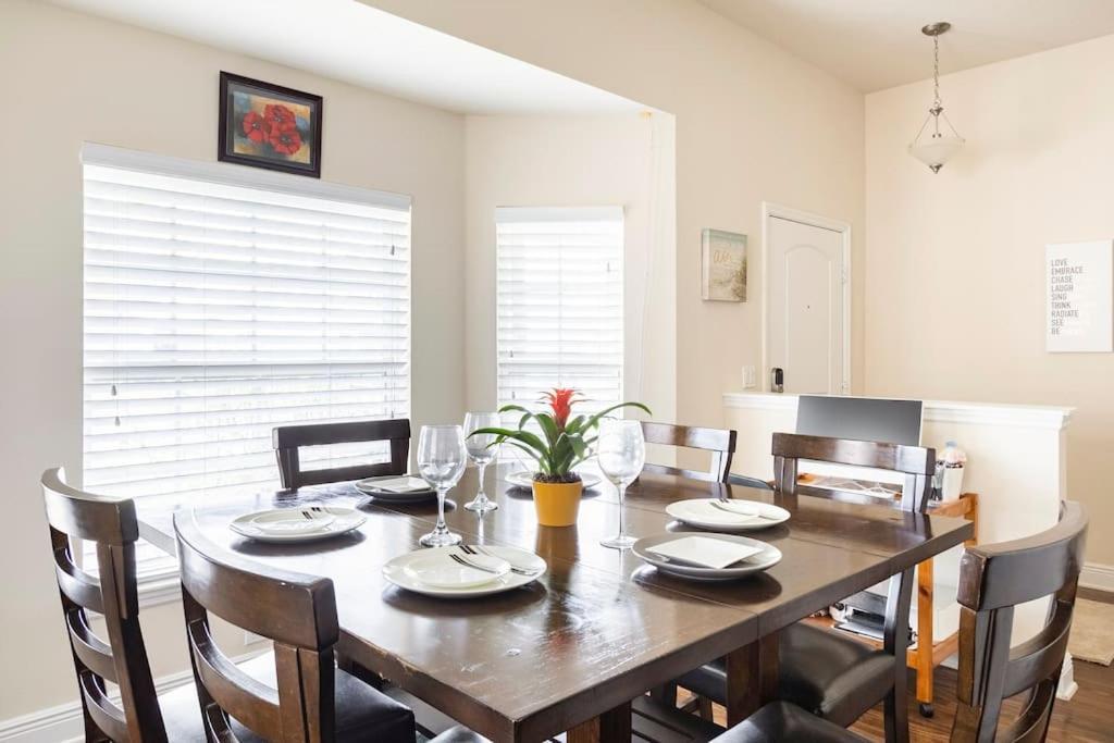 West Melbourne Hidden Gem Hideaway Homely מראה חיצוני תמונה